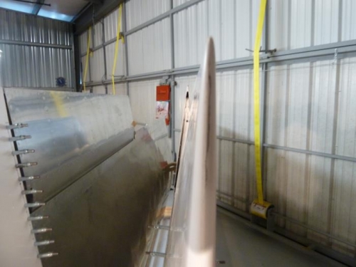 Bad fit on left wingtip