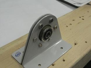 Riveted Bearing to HS-411PP