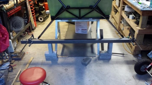 Post from weightlifting rack