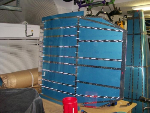 Same picture as yesterday. Today it looks the same but many more rivets and less clecoes