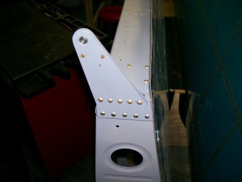 right wing outboard aileron hinge