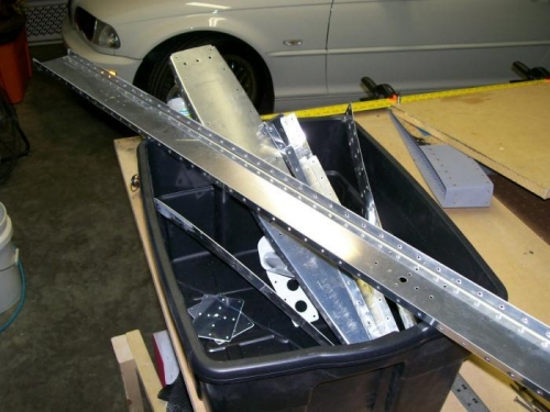 Remainder of R. elevator parts primed