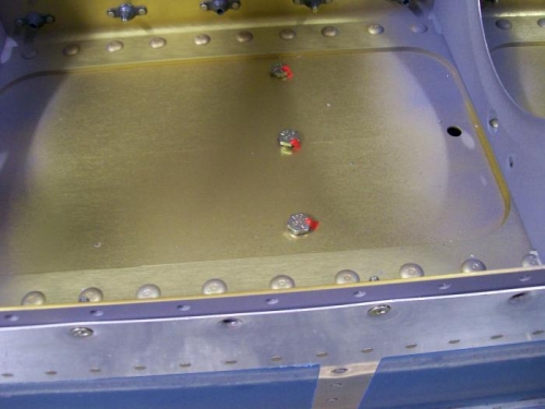 Note small 10-32 bolts with orange torque Seal