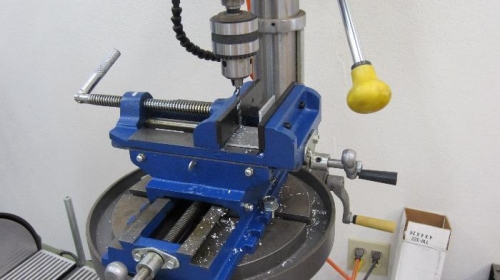 cross-slide vise in action
