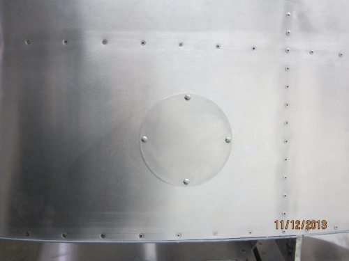 Outboard wing inspection cover