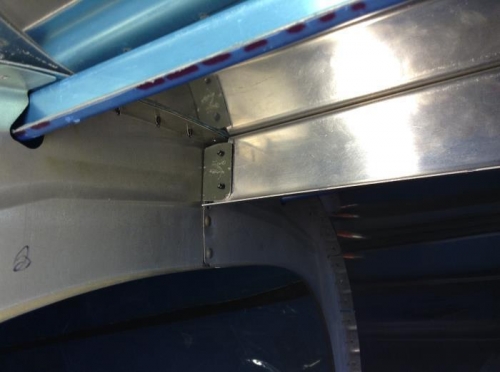 Fit of the angle clip to the F-787 stiffener rib.