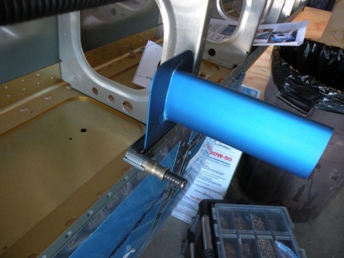 Checking the fit of the mast to the main spar.