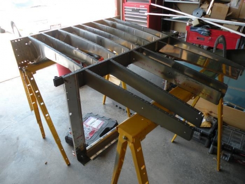 Skeleton ready for the bottom skin.