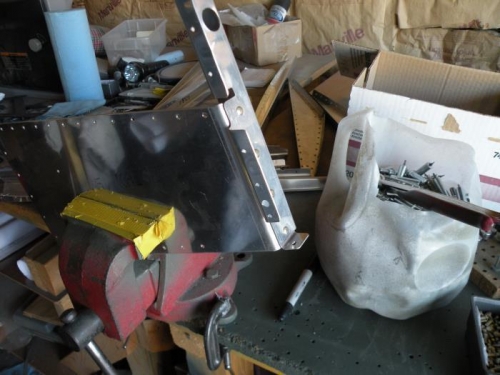 Right F-902 bulkhead riveted to F-7101 gear attach web.