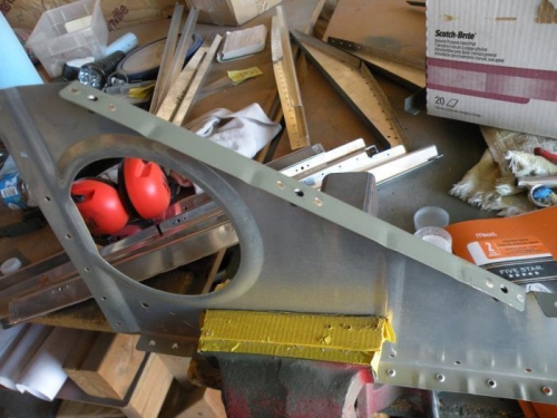 K1000-8 nutplates installed to the F-715 outboard ribs.