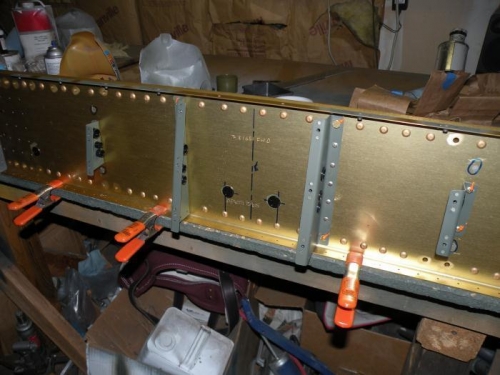 Cover support ribs attached.