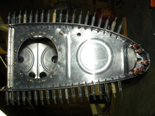 Left inboard end rib sealed and clecoed.