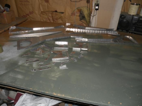 The seat ribs and miscellaneous center fuselage parts yet to be prepped and primed.