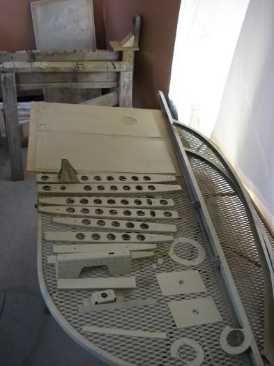 Ribs & small parts primed.