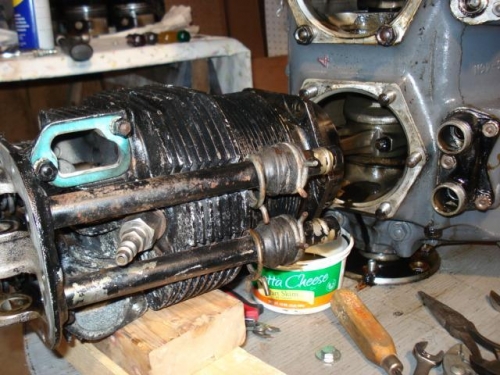 Cylinder 4 - piston still stuck.