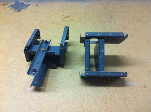 Flaperon mixer and elevator cable pulley bracket