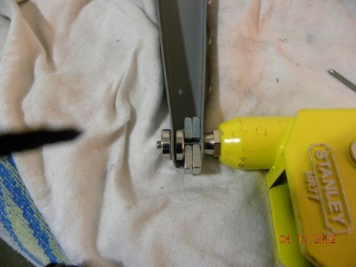 Using washer as shims to dimple tight quarters with the rivet (dimple) puller