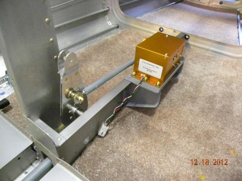 Trio Gold Pitch Servo