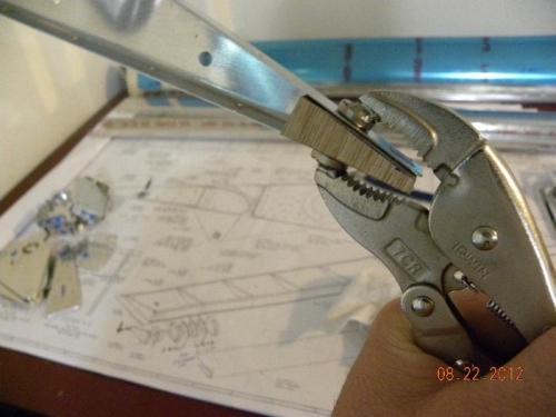 Oak wood block as backup support structure