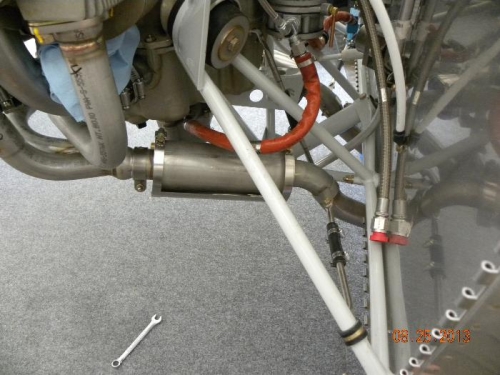 horizontal & vertical braces to exhaust pipe.