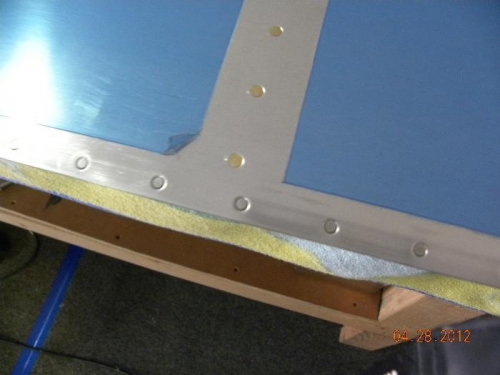 Shop head of double-flush trailing edge rivets