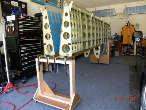 Wing happily resting in it's new cradle