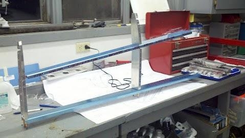 Left HS front and aft spars with ribs