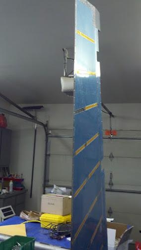 Trailing edge nice and straight with epoxy bonding alone