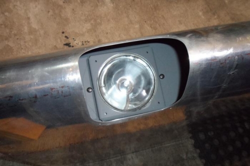 Lamp installed on Reflector Mount inside Leading Edge