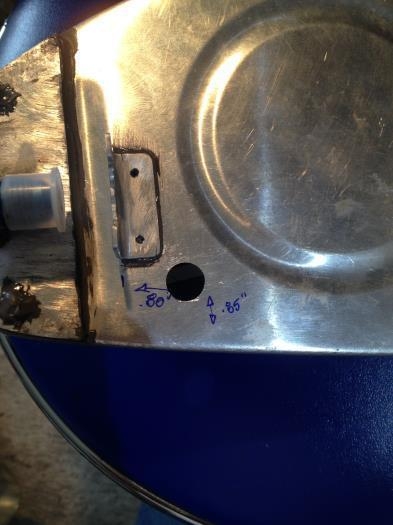 Drilled hole for Fuel return fitting