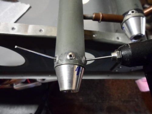 Pop-riveted threaded rod ends to pushrods