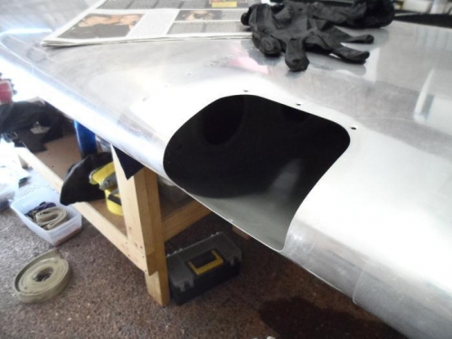 Disassembled RH landing light