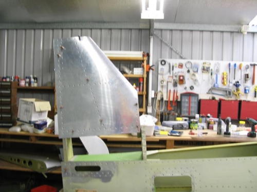 Fin fitted to fuselage