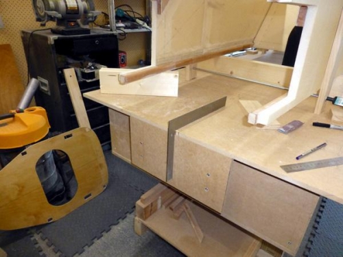 Adding a clamping block to the bench