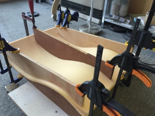 Seat floor first bend