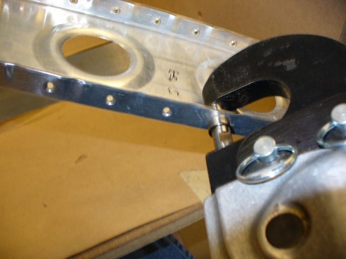 pneumatic squeezer dimpling ribs