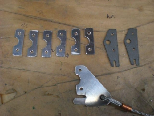 Parts for adjustment release latch