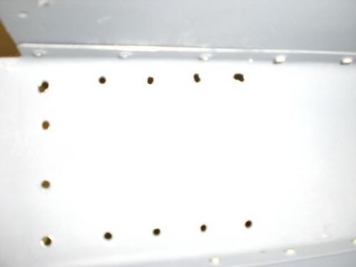 Left Spar.....bad holes