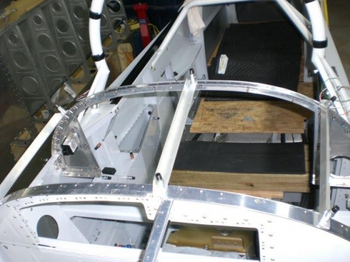 Spacers for avionics area