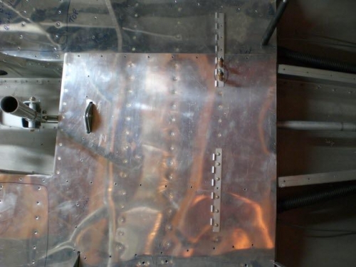 Floor flange adjusted