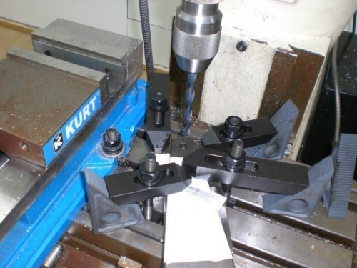 Set up on mill machine