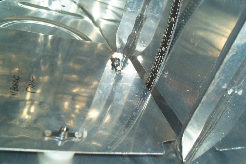 outboard plate note gap