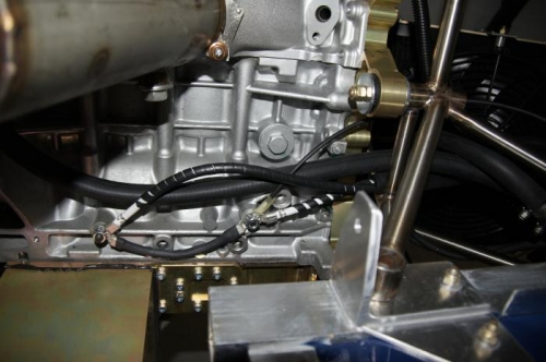 Grounding connections under the engine