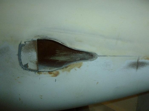 Front tapered for laminar air flow