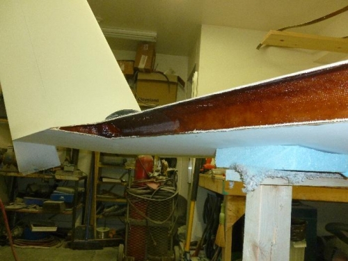 Pilot side wing