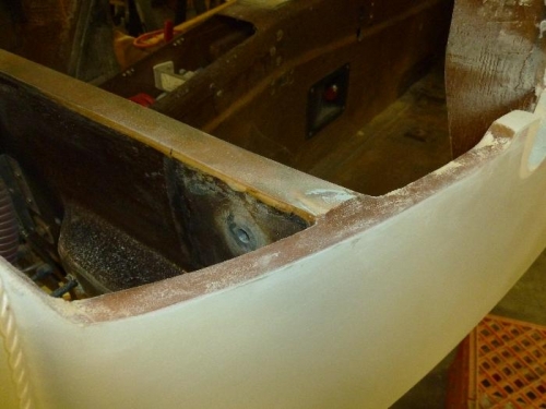 One bid on fuselage under canard