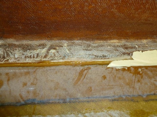 Flox and resin come out the when light pressure was applied