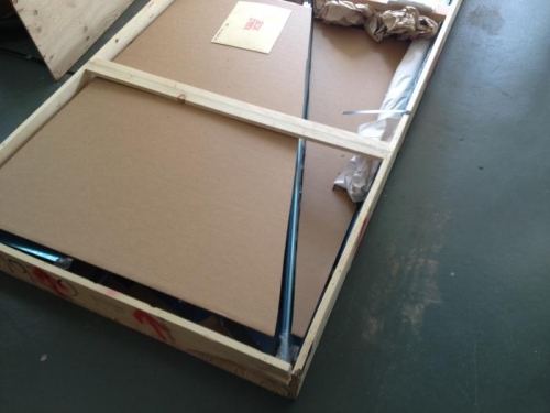 Skins along the bottom, Formed skins at this end and along the side