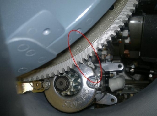 TC on front side of gear ring