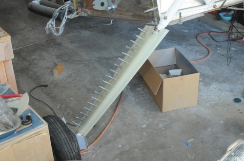 Right gear fairing from the front